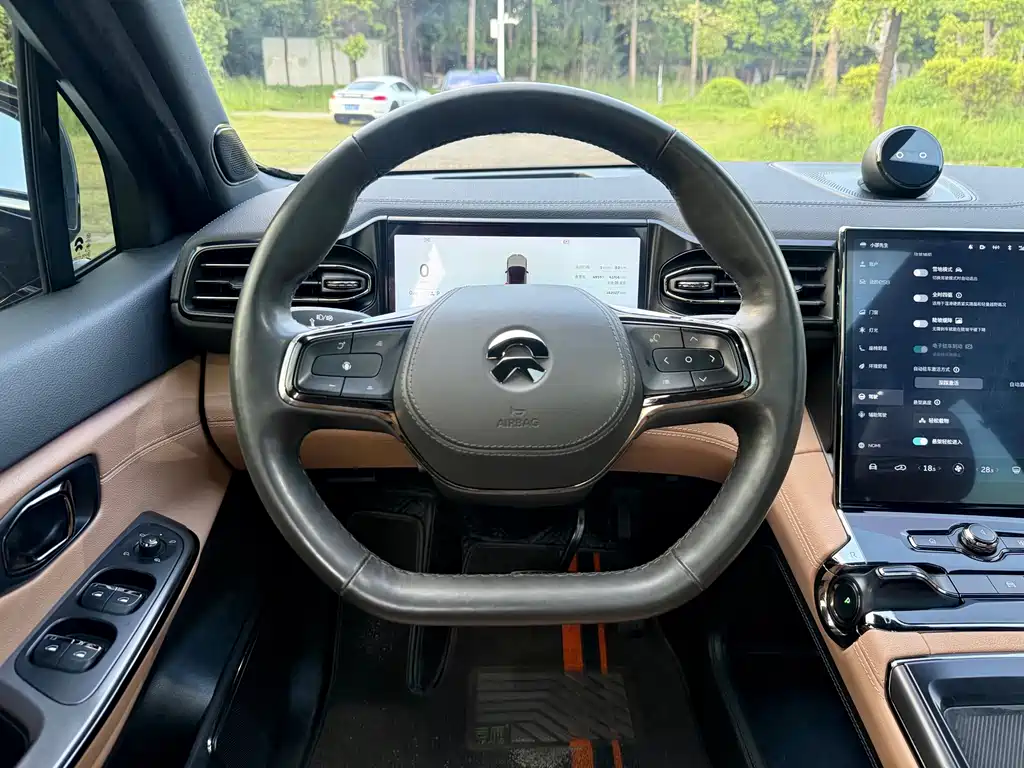 NIO ES8 — миниатюра 8