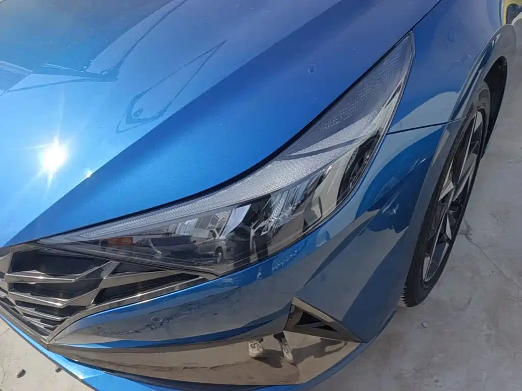 Hyundai Elantra — миниатюра 24