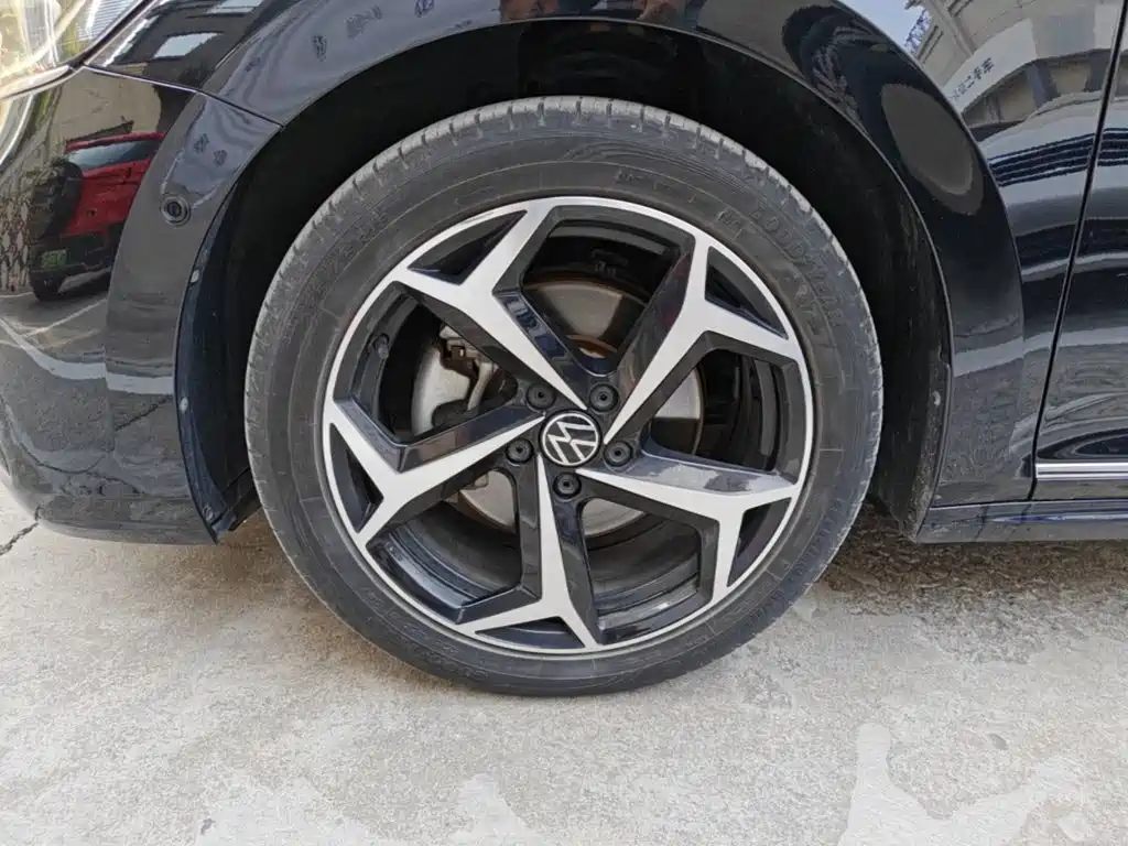 Volkswagen Passat — миниатюра 23