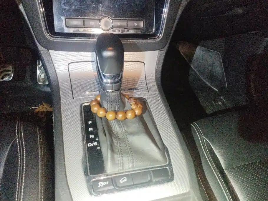 Roewe RX5 — миниатюра 16
