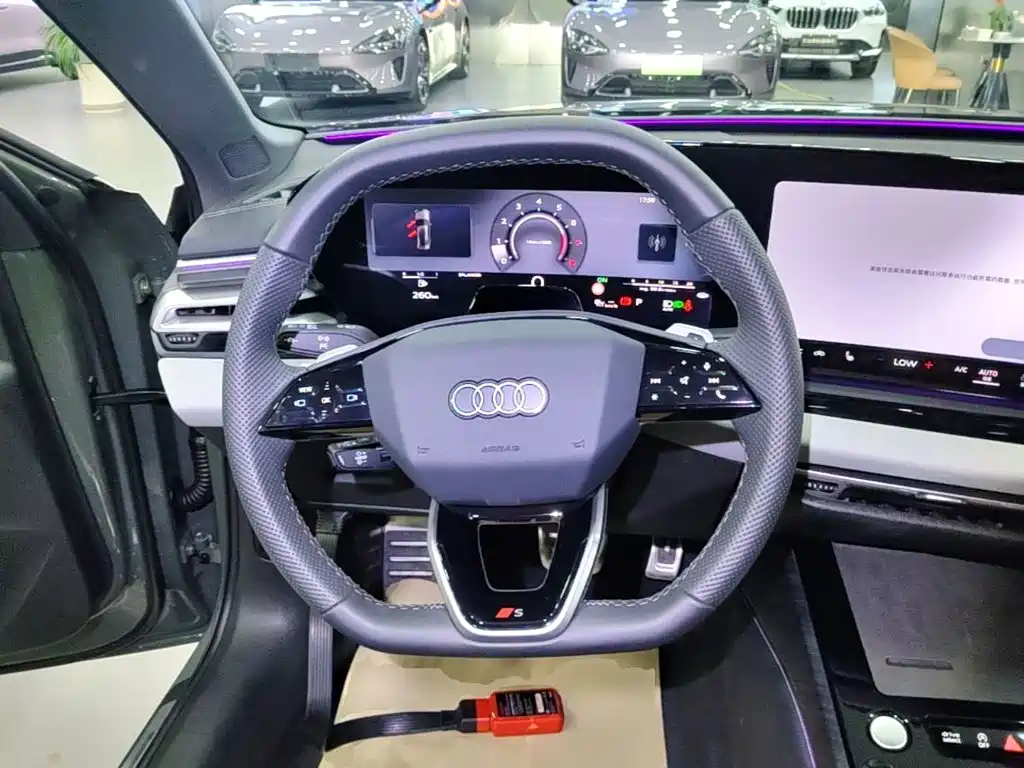 Audi Audi A5L — миниатюра 11