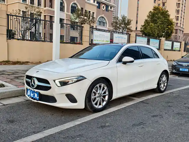 MERCEDES-BENZ A CLASS