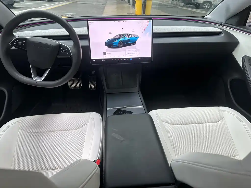 Tesla Model 3 — миниатюра 5