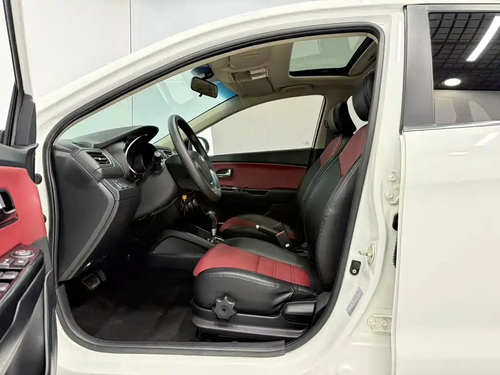Kia K2 — миниатюра 16