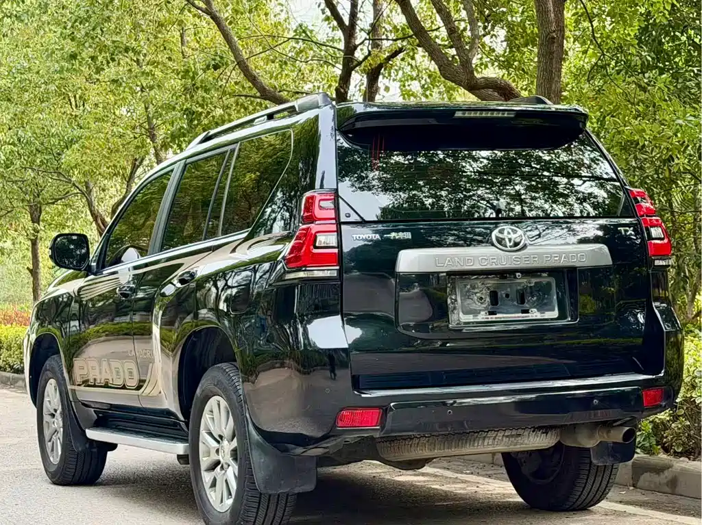 TOYOTA PRADO