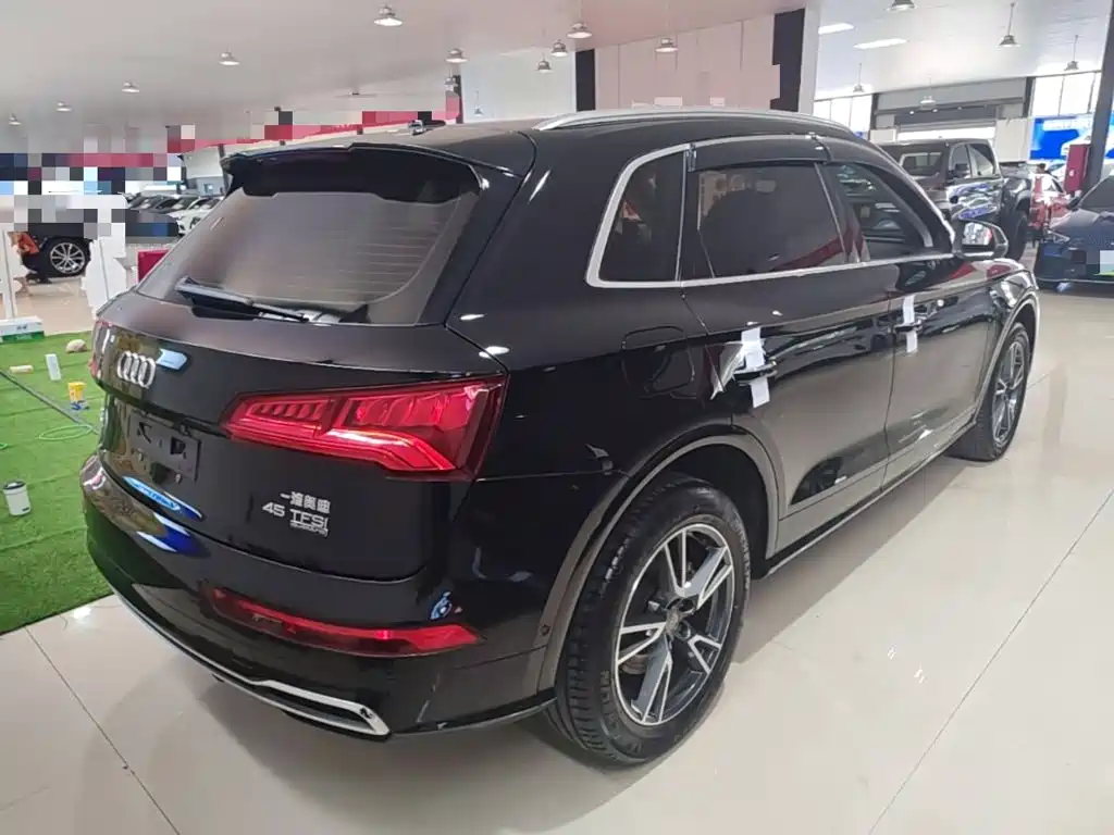 Audi Q5L — миниатюра 7