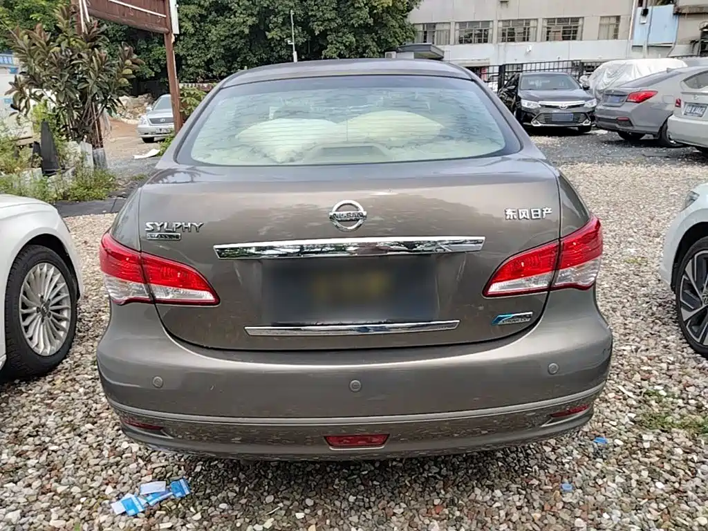 Nissan Sylphy — миниатюра 6