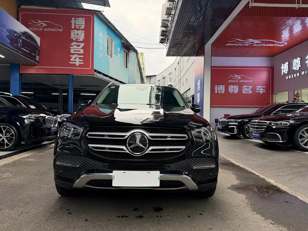 Mercedes-Benz GLE (Import) — миниатюра 2