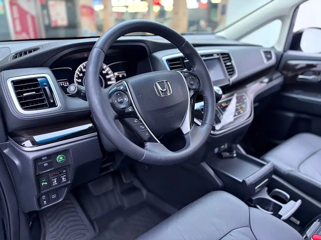 Honda Odyssey — миниатюра 17