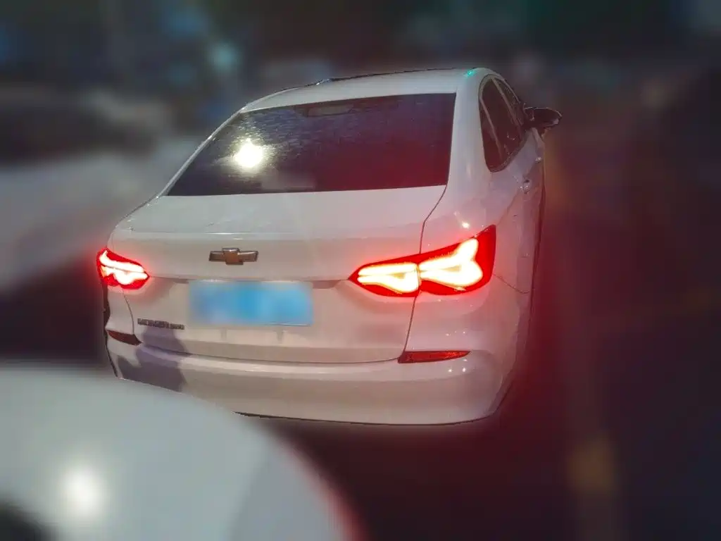 Chevrolet Monza — миниатюра 5