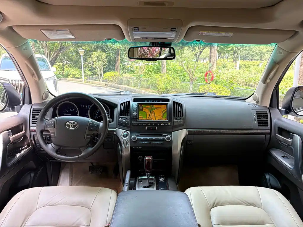 Toyota Land Cruiser — миниатюра 15