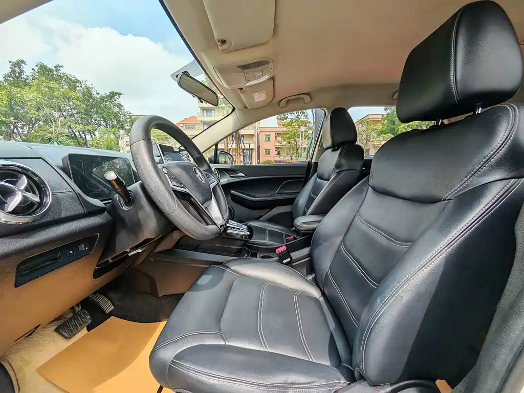 BYD Yuan EV — миниатюра 14