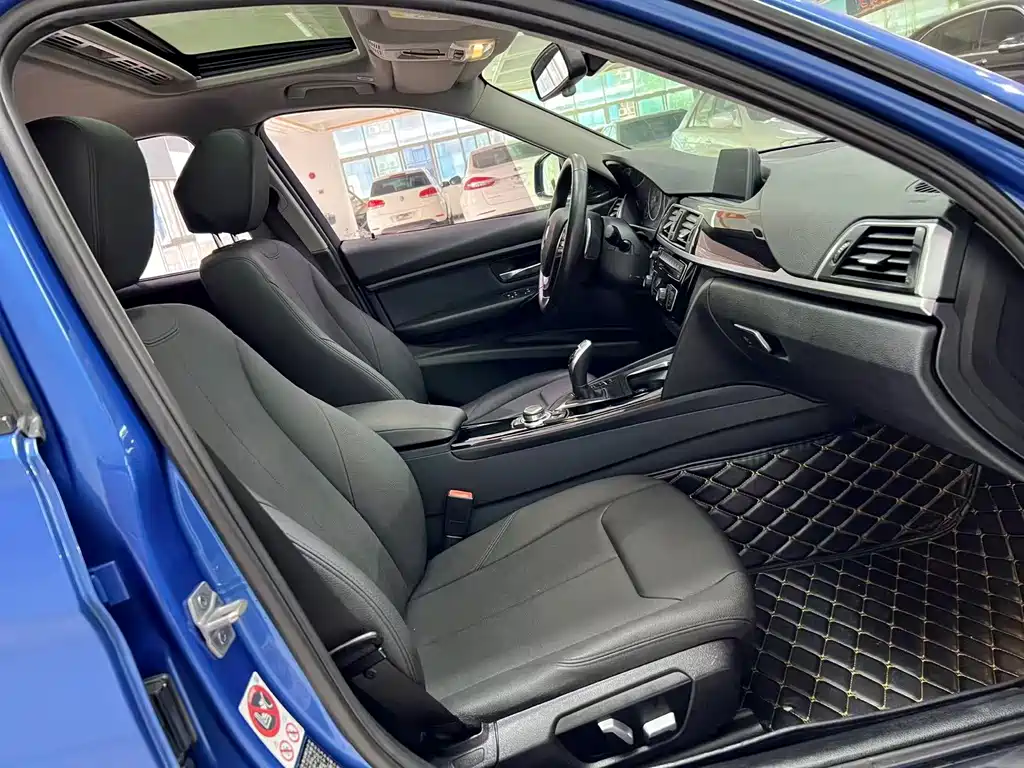BMW 3 Series — миниатюра 7