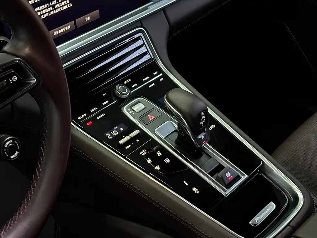 Porsche Panamera 2022 — фото 15