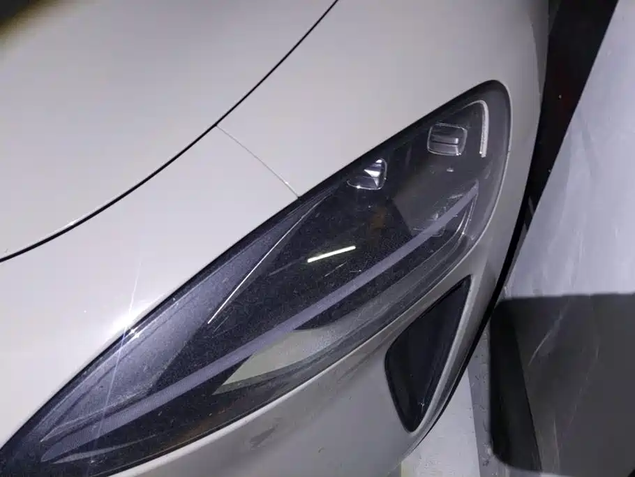Xiaomi SU7 — миниатюра 5