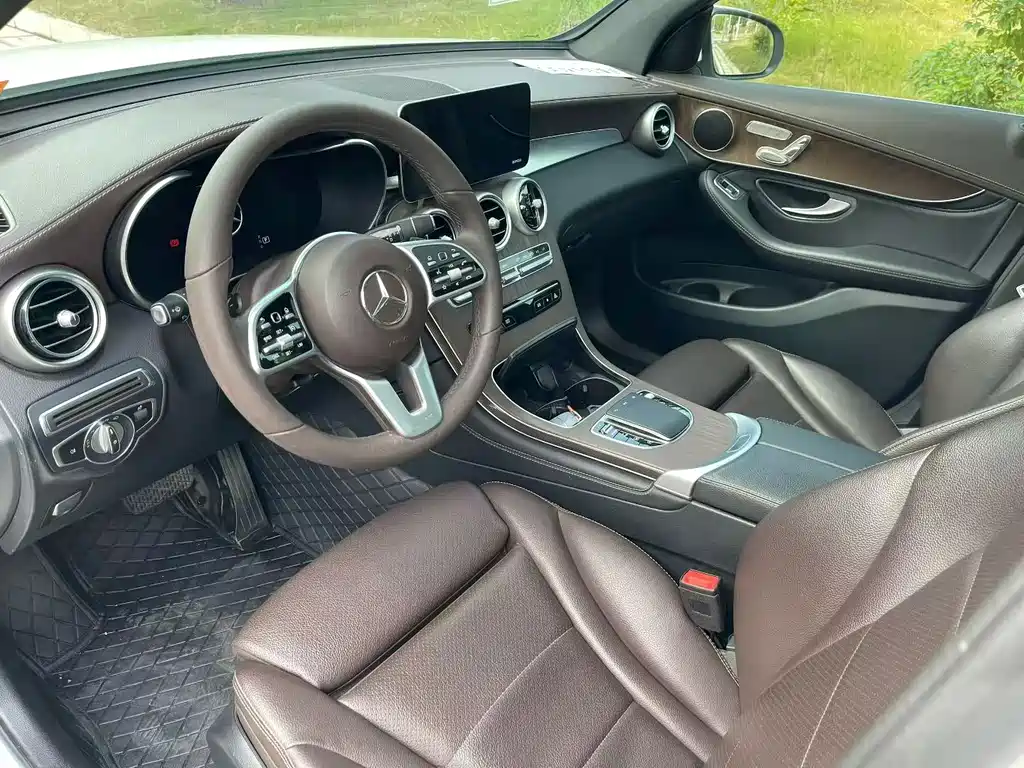 Mercedes-Benz GLC — миниатюра 5