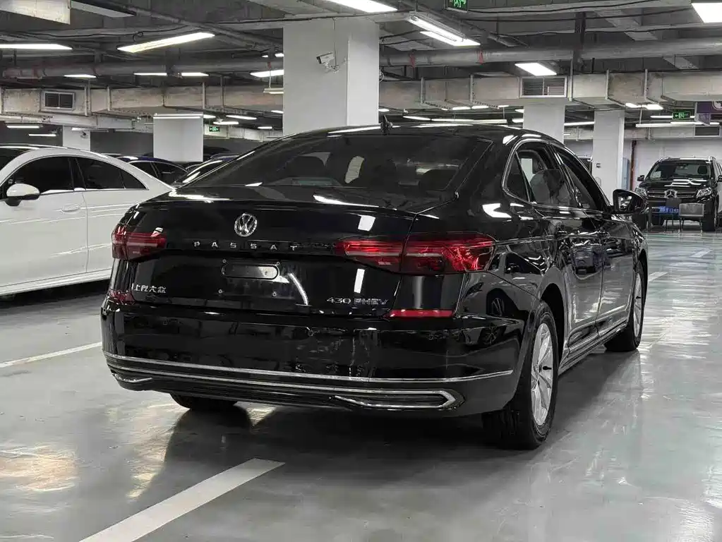 Volkswagen Passat PHEV — миниатюра 4