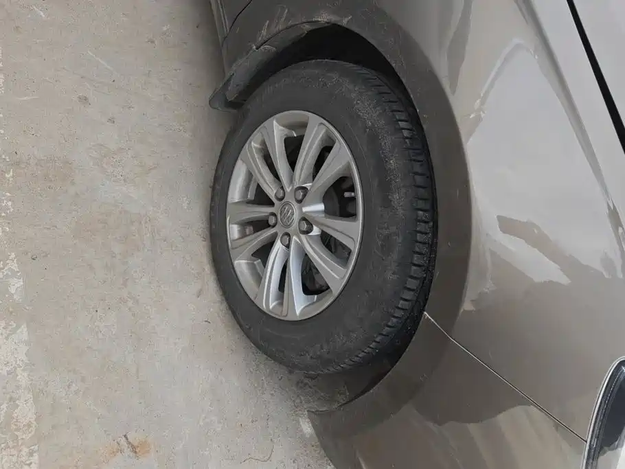 Buick Excelle — миниатюра 6