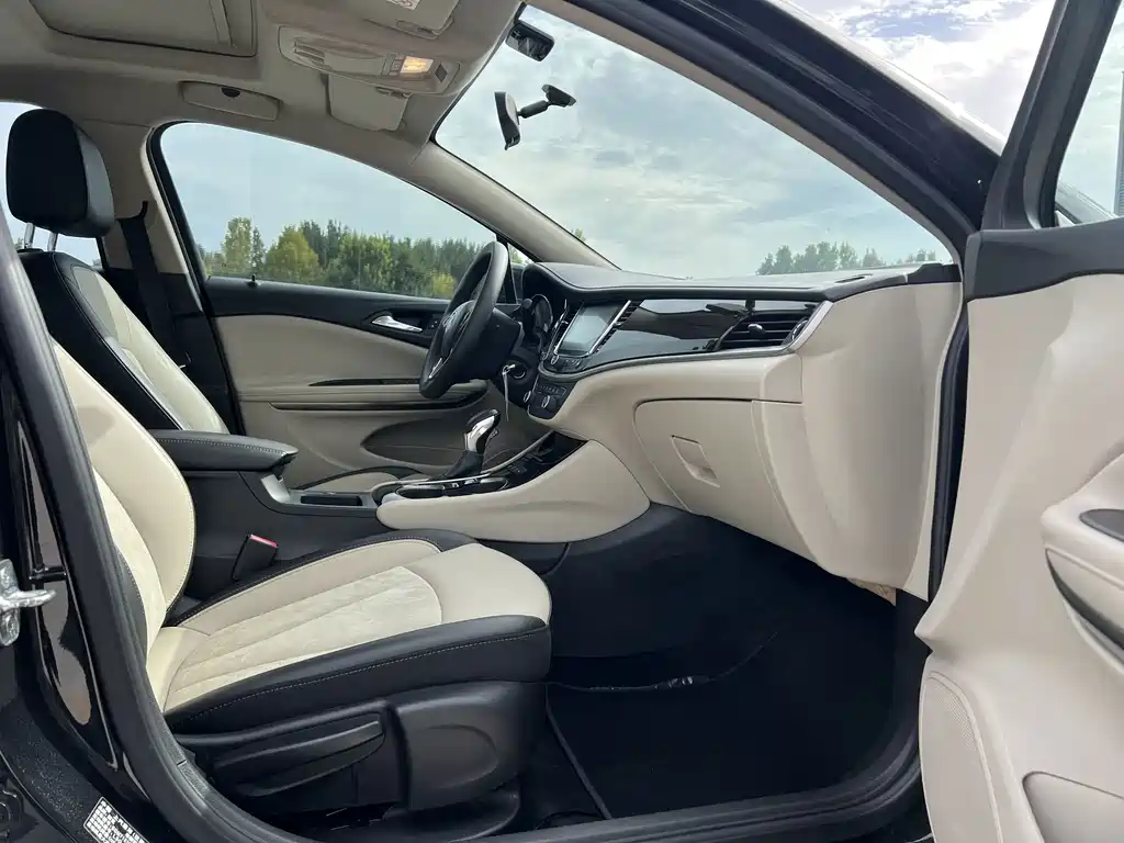Buick Verano — миниатюра 11