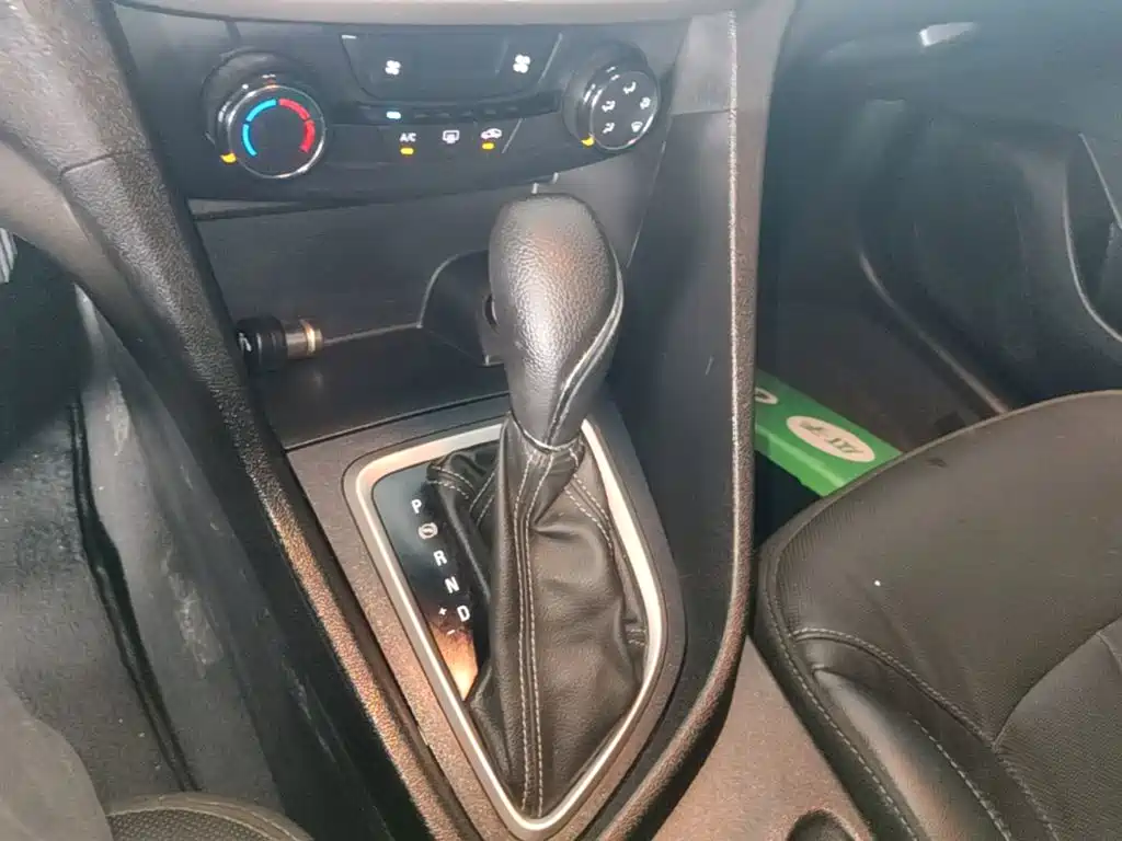Buick Excelle — миниатюра 14