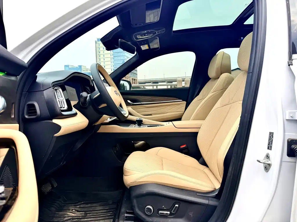 Geely Xingyue L — миниатюра 8