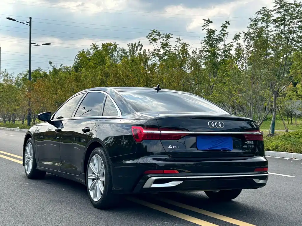 Audi A6L — миниатюра 21