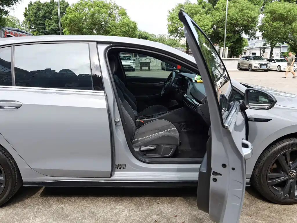 Volkswagen Golf — миниатюра 20