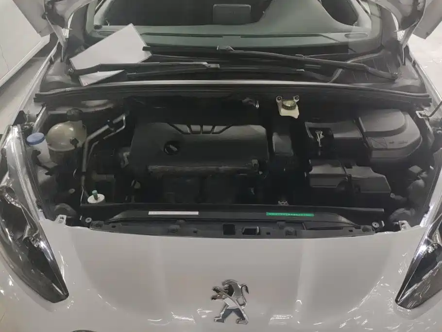 Peugeot 308 — миниатюра 10
