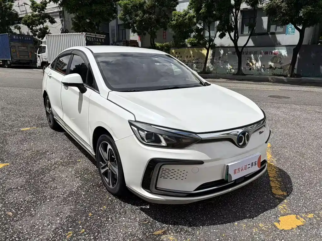 BAIC EU5 2018 R500