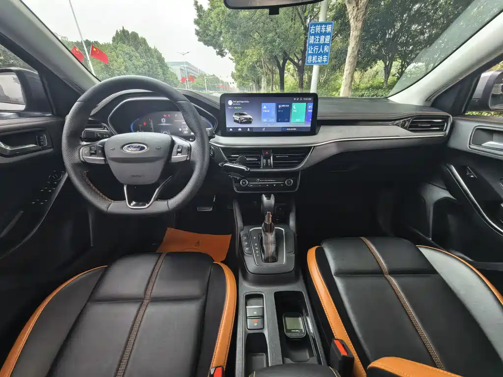 Ford Focus — миниатюра 6