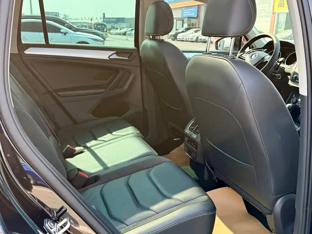 Volkswagen Tiguan — миниатюра 13