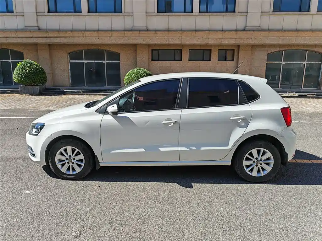 Volkswagen Polo — миниатюра 7