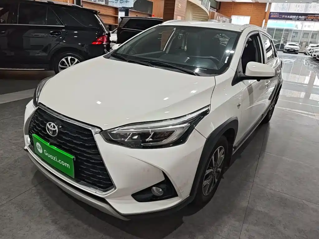 Toyota Yaris L — миниатюра 2