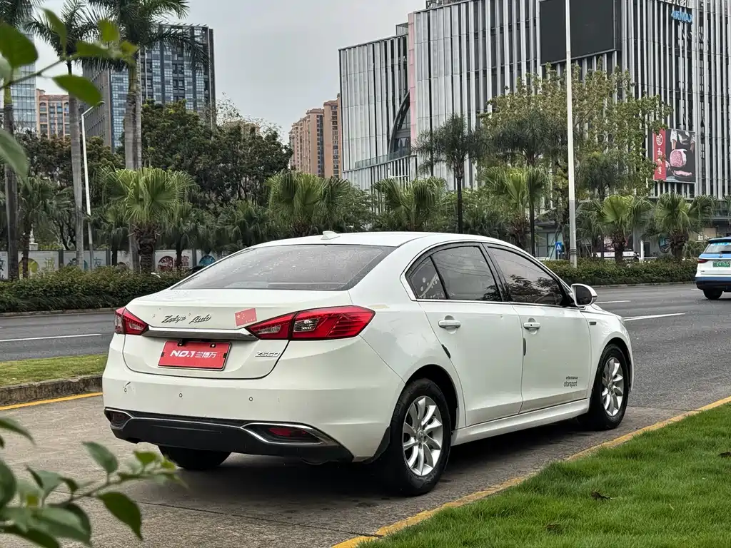 Zotye 众泰Z560 — миниатюра 9