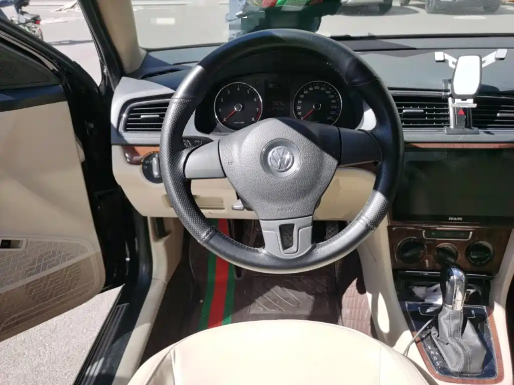 Volkswagen Lavida — миниатюра 11
