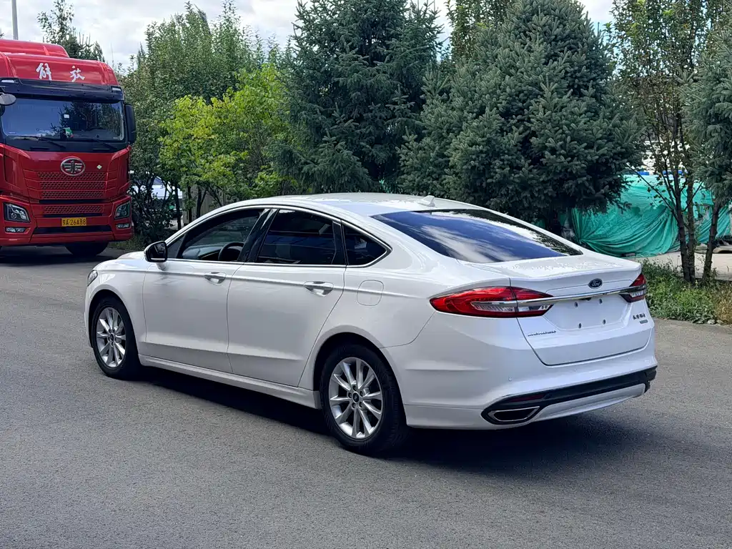 Ford Mondeo — миниатюра 4