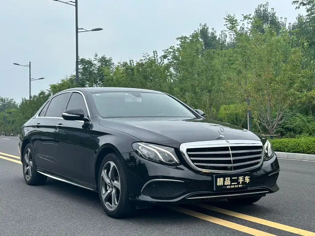 Mercedes-Benz E-Class — миниатюра 3