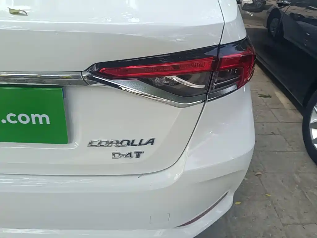 Toyota Corolla — миниатюра 8
