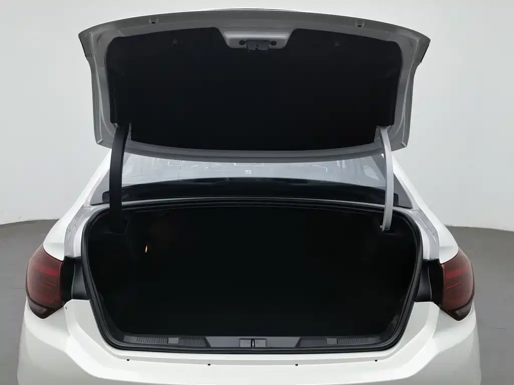 Citroen C4L — миниатюра 16