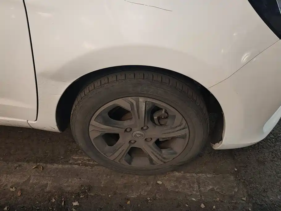 Changan Benben E-Star — миниатюра 6