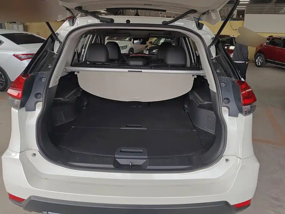 Nissan X-Trail — миниатюра 4
