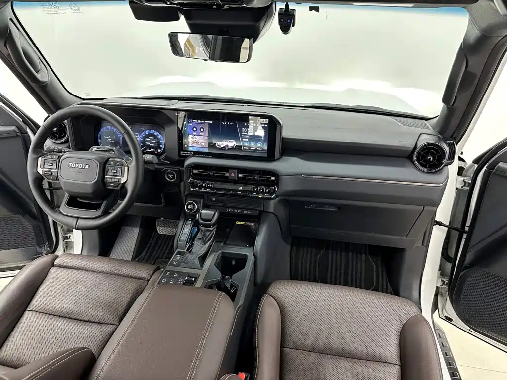 Toyota Prado — миниатюра 14
