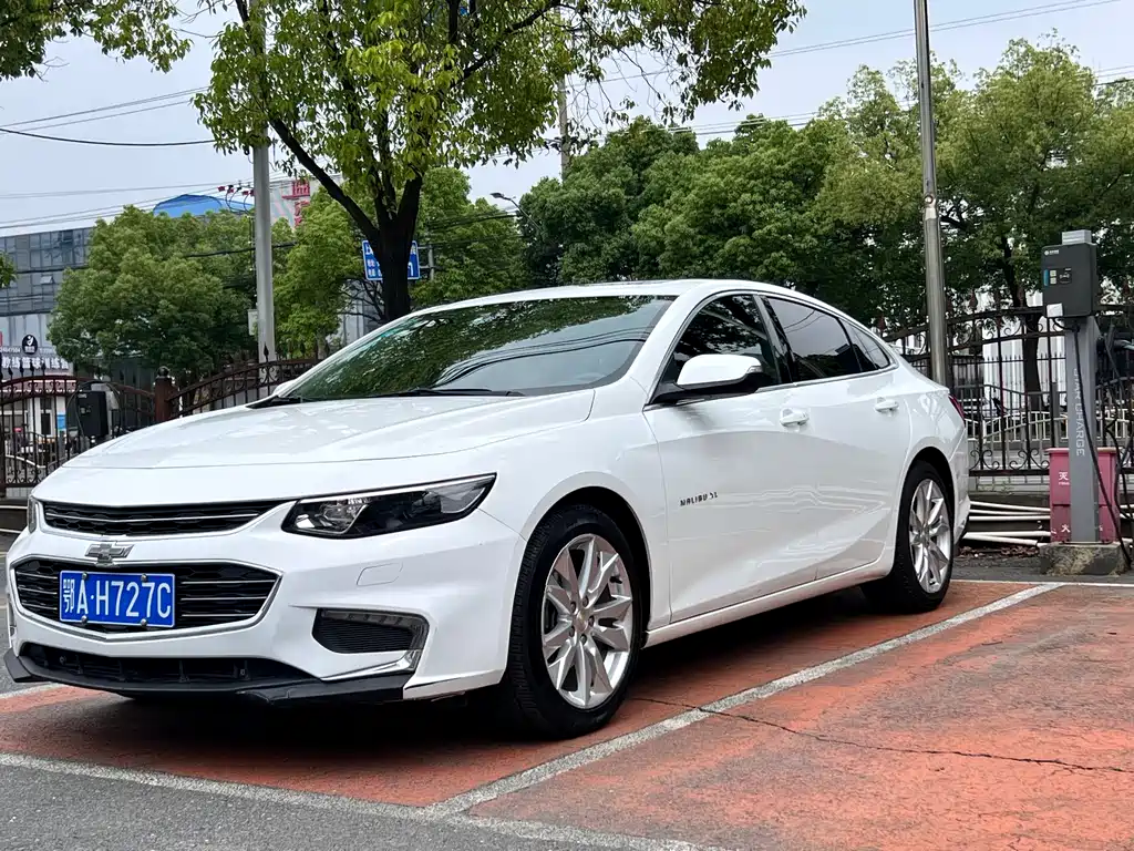 Купить Chevrolet Malibu XL