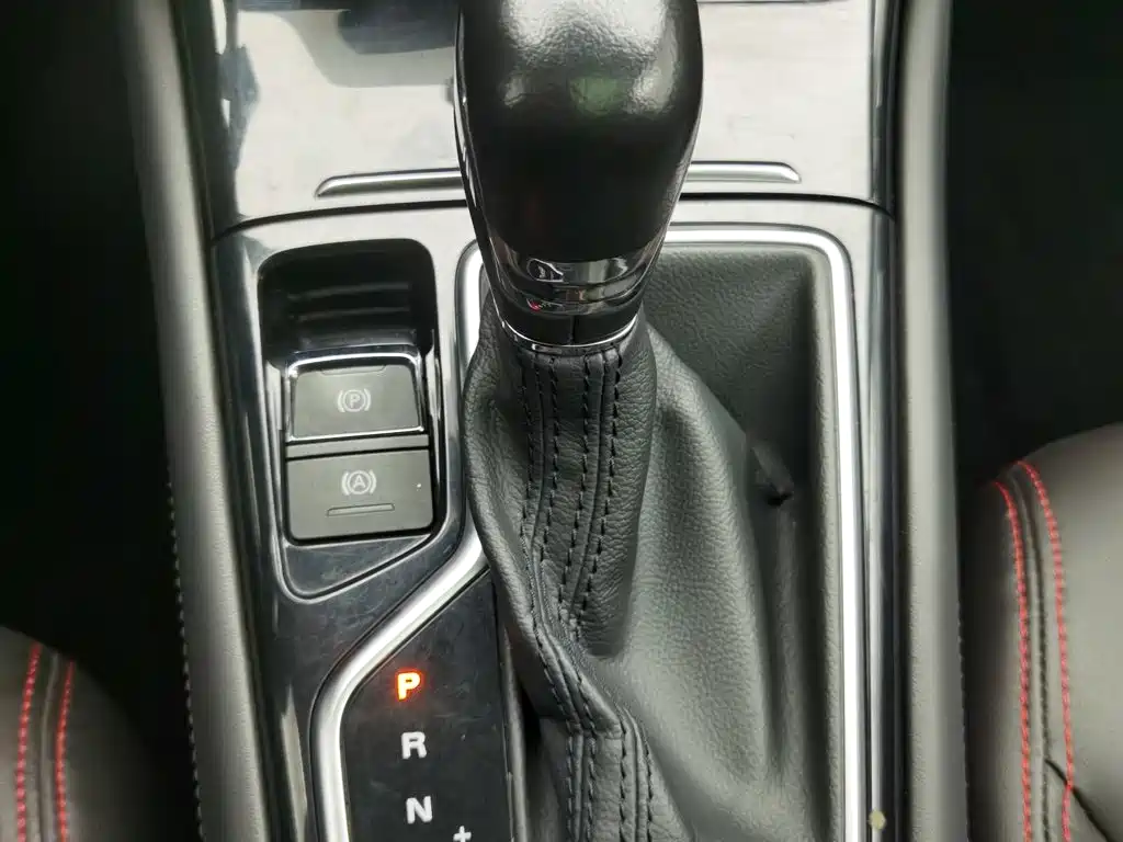 Roewe RX3 — миниатюра 13