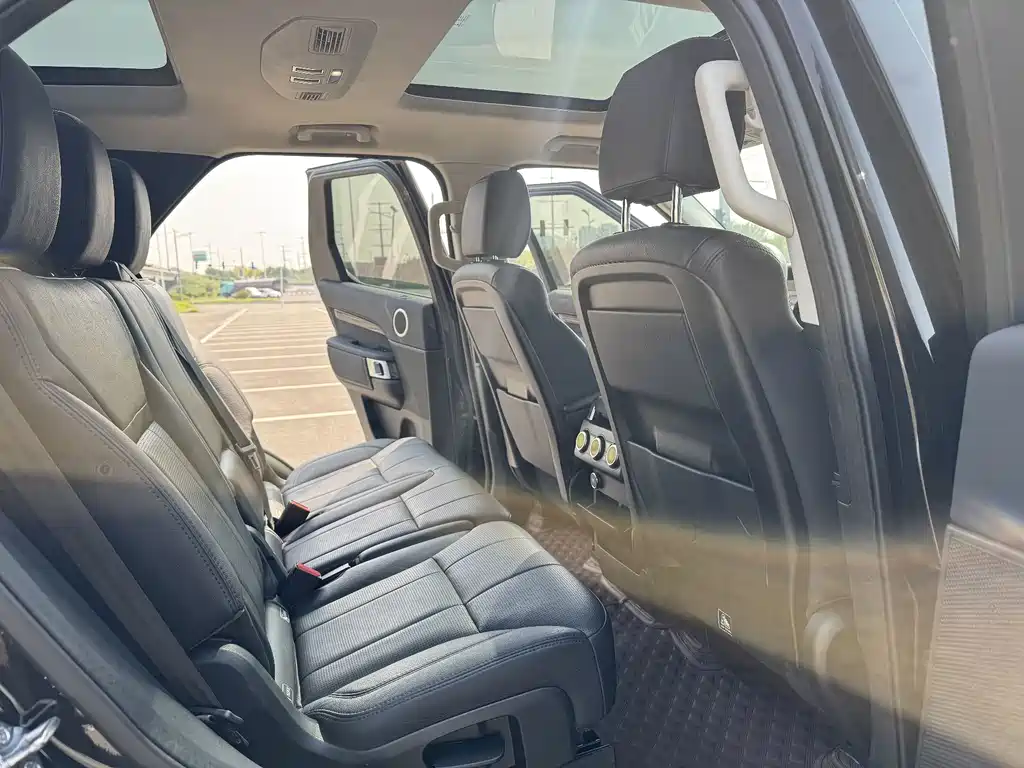 Land Rover Discovery — миниатюра 18