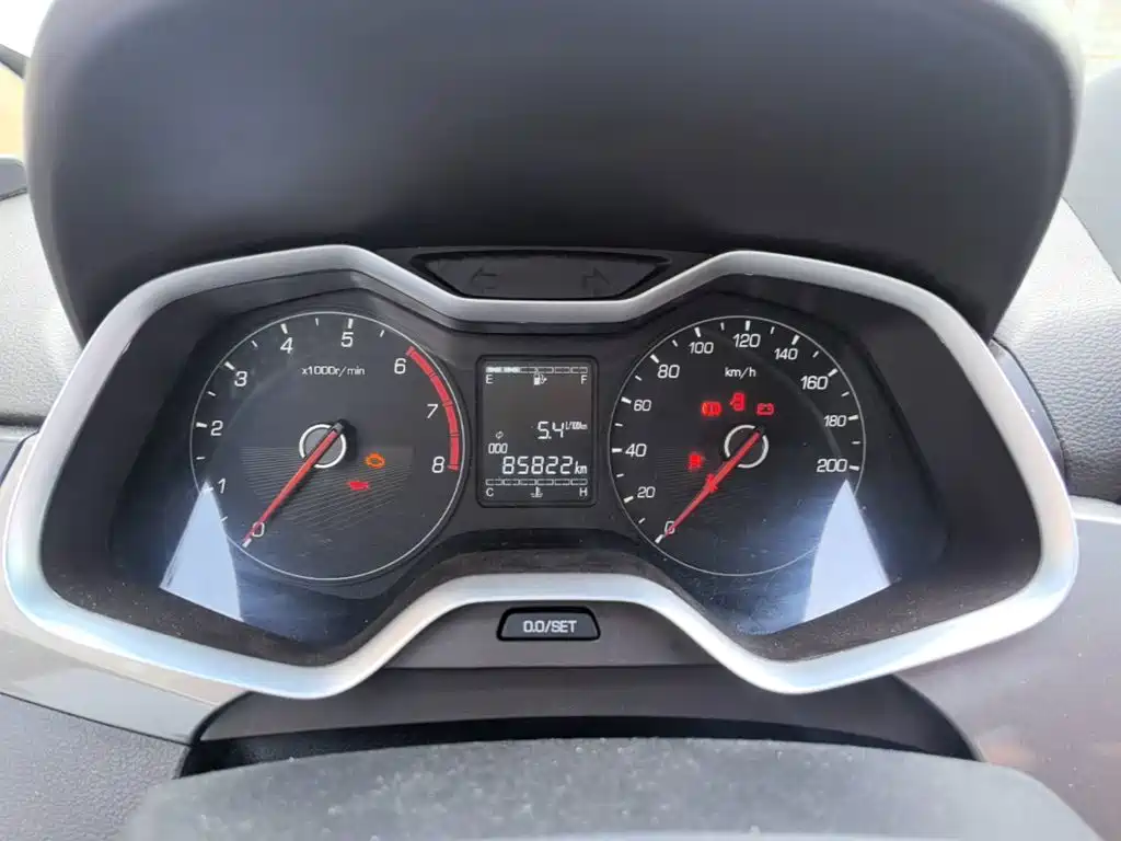 Baojun 310W — миниатюра 12