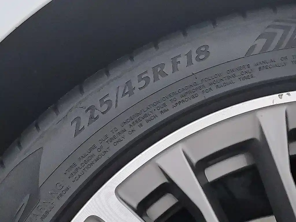 BMW 3 Series — миниатюра 24