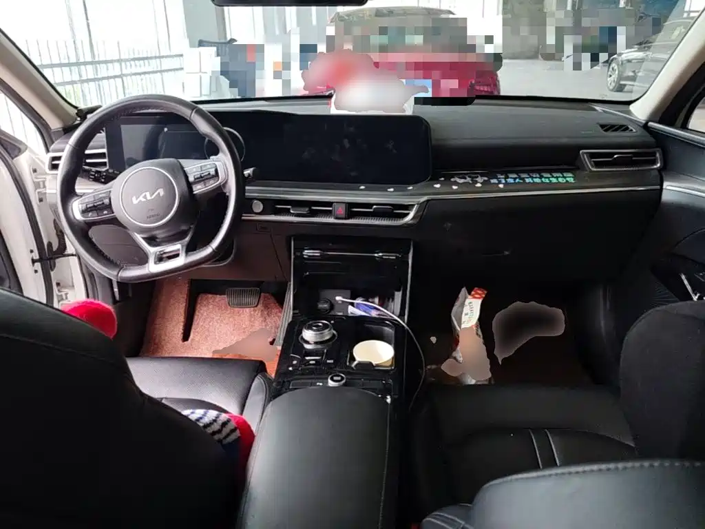Kia K5 — миниатюра 6