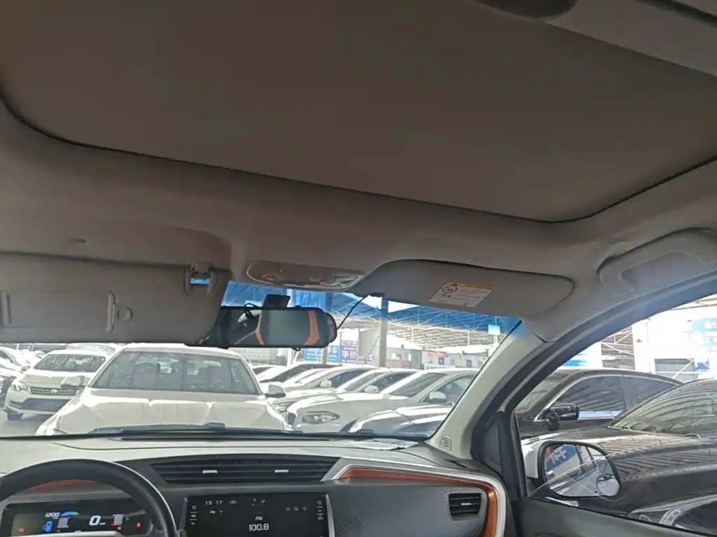 Geely Vision X1 — миниатюра 18