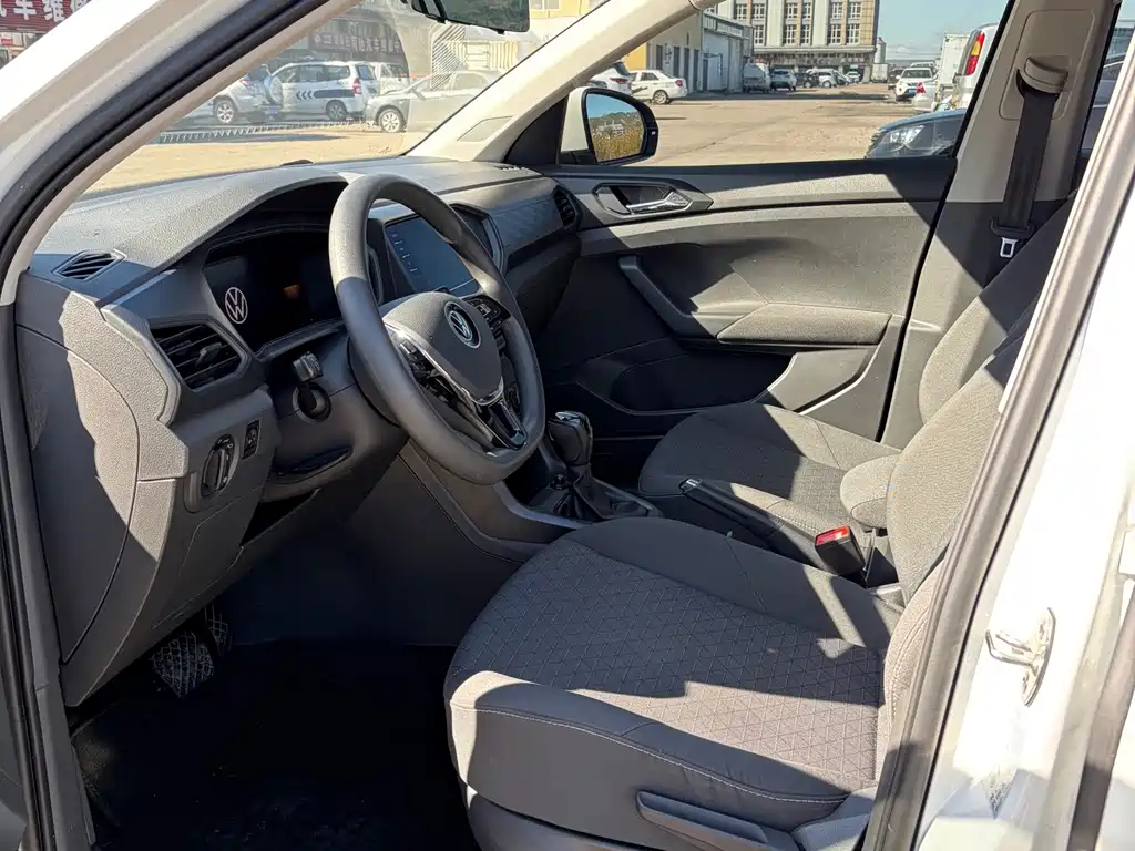 Volkswagen T-Cross — миниатюра 5